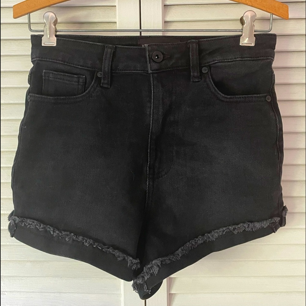 Kendall & Kylie Shorts - Size 3, W/26